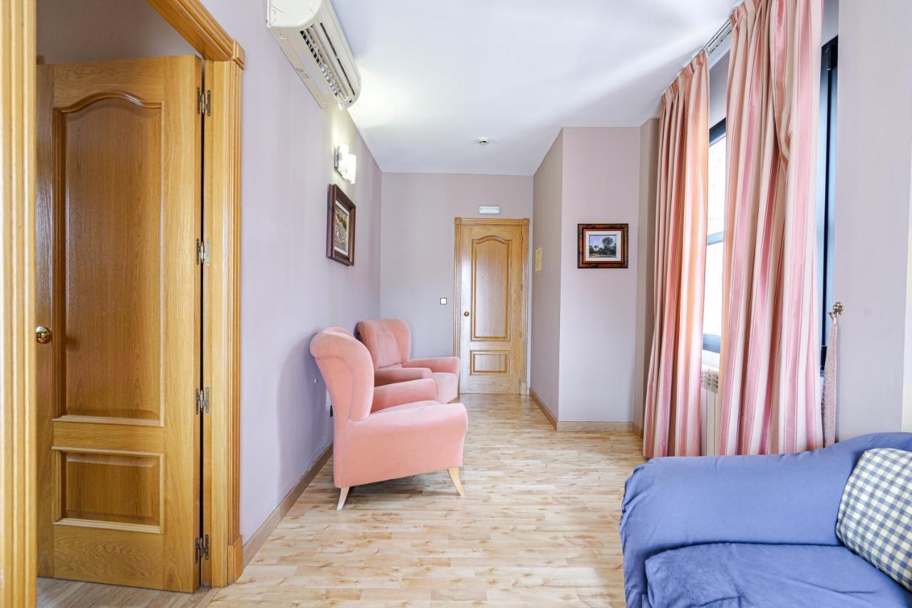 Hostal Don Juan Meco Exterior photo