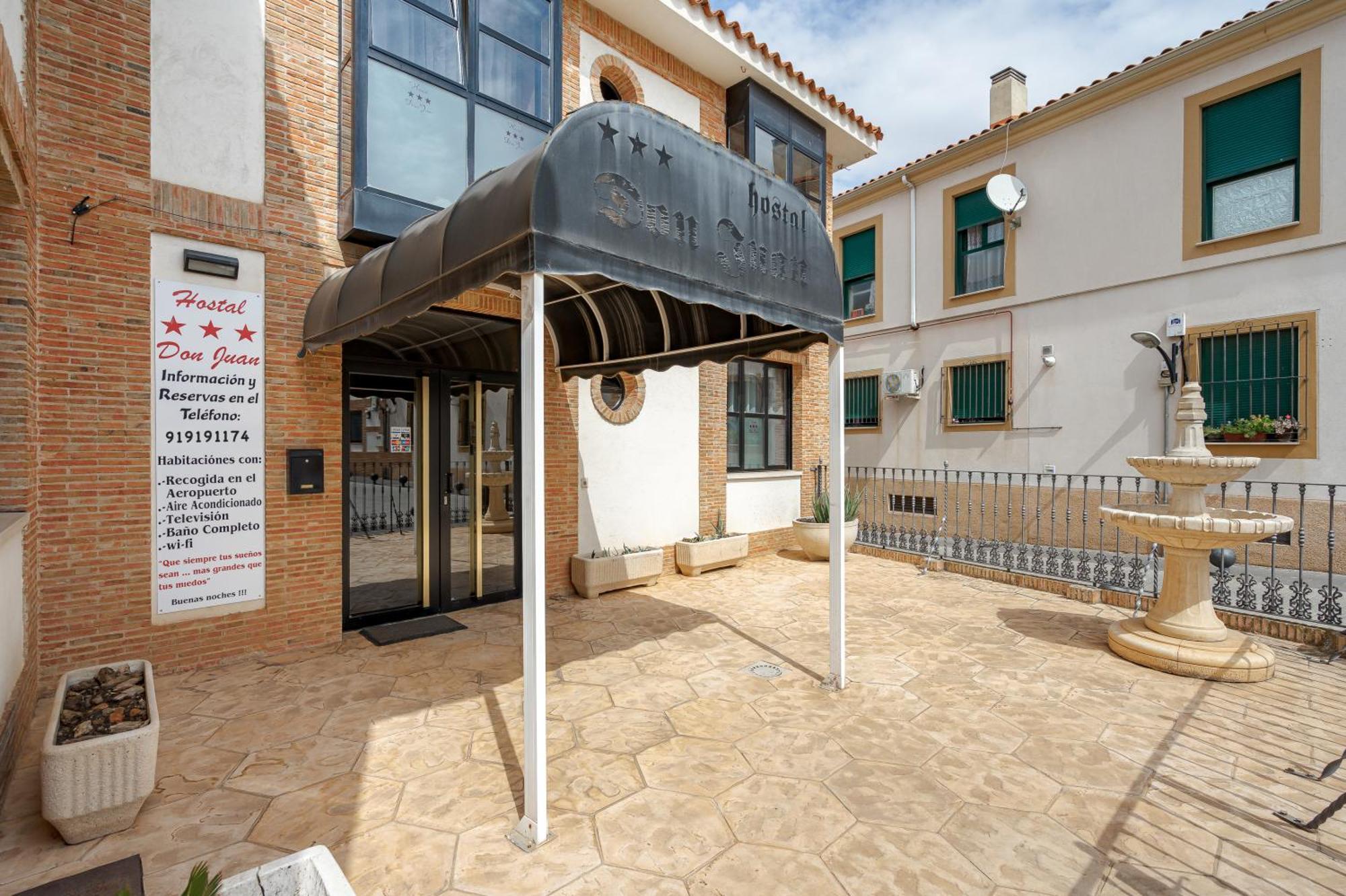 Hostal Don Juan Meco Exterior photo